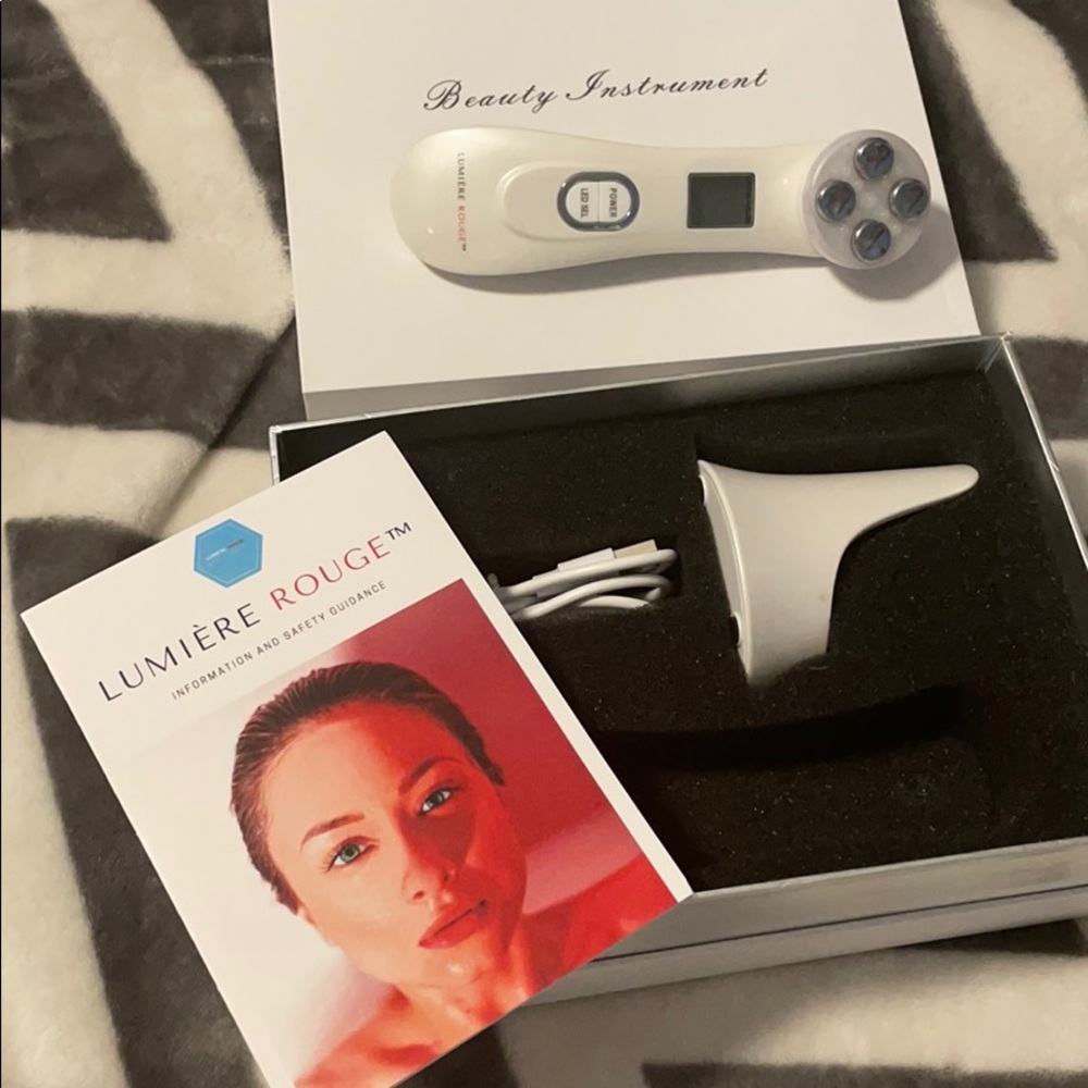 Lumière Rouge Led light & RFEMS skin therapy wand